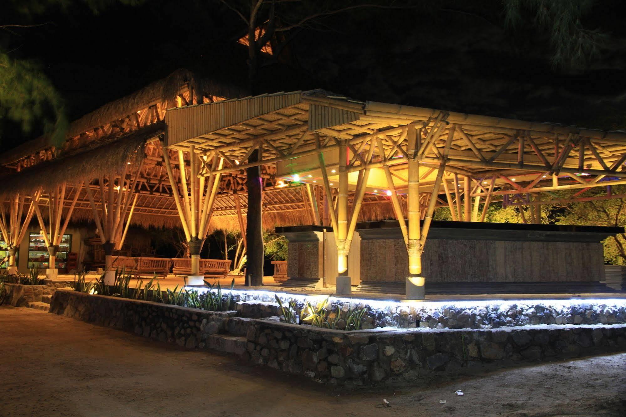 Vamana Resort - Chse Certified Gili Trawangan Buitenkant foto